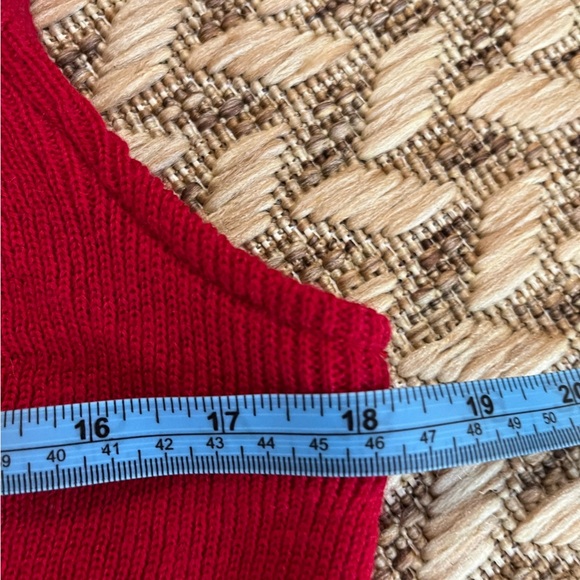 Creswick Sweater Vest - Women's Small Red - 100% Wool Classic - Picture 9 of 9